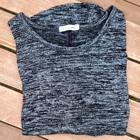 rag & bone Tops - Rag & Bone soft buttery tshirt